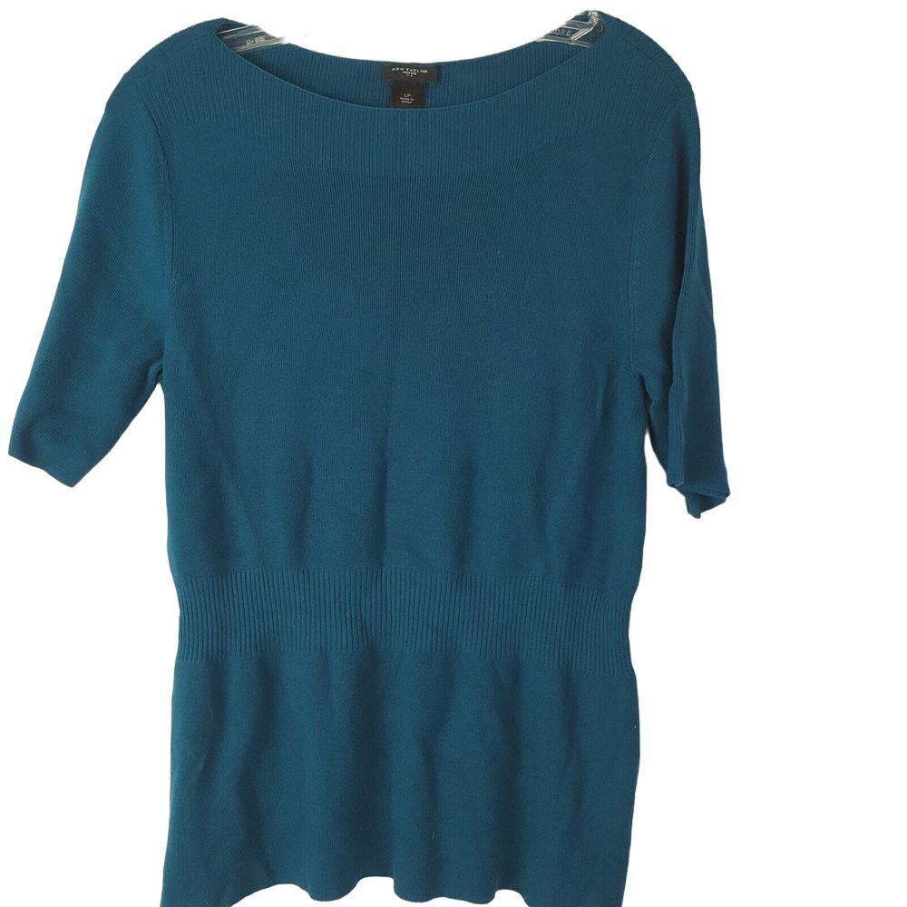 Ann Taylor Petite Women's Stretch Knit Sweater Size L Blue Short Sleeve GUC